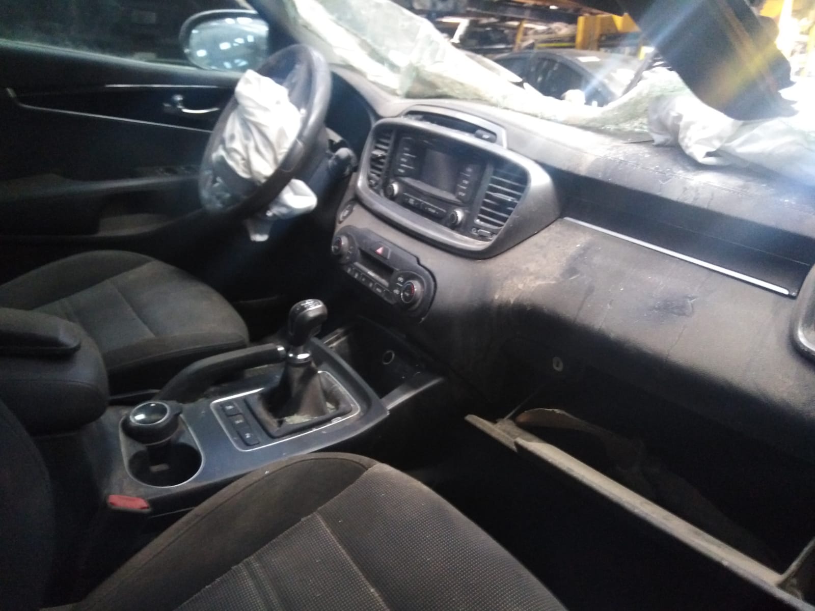  Kia SORENTO 2017    EN DESARME